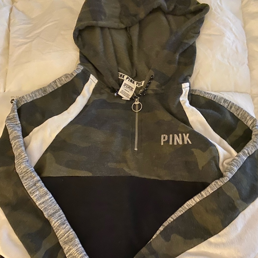 Pink hoodie with zip